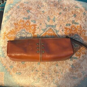 Patricia Nash Brown Leather Key & Card Holder